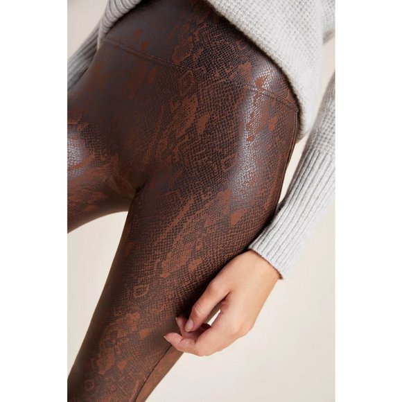 NEW Spanx Snake-Printed Faux Leather Full Length Leggings Size Petite S - Picture 1 of 10